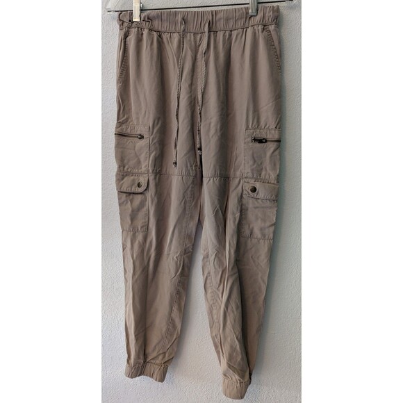 Banana Republic Factory Soft Cargo Jogger Pant Size Extra Small (24x25) (152) - Picture 1 of 3